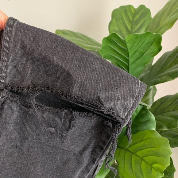 SOLD - SKINNY JEANS - Picture 3 of 8